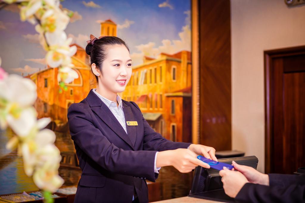 The Royal Marina Plaza Hotel Guangzhou Luaran gambar