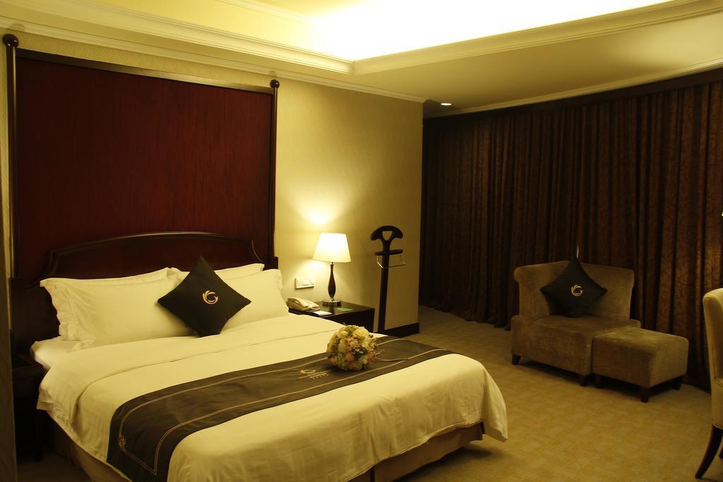 The Royal Marina Plaza Hotel Guangzhou Luaran gambar